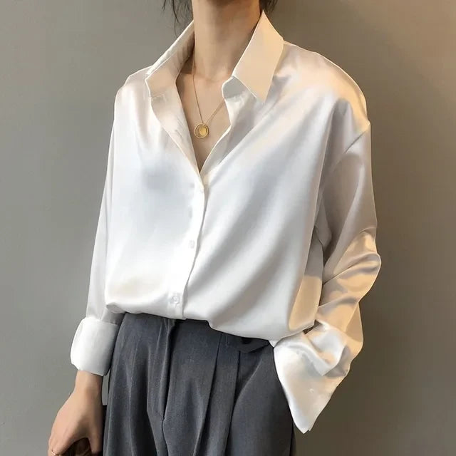 Top Élégant à Coupe Fluide – Blanc