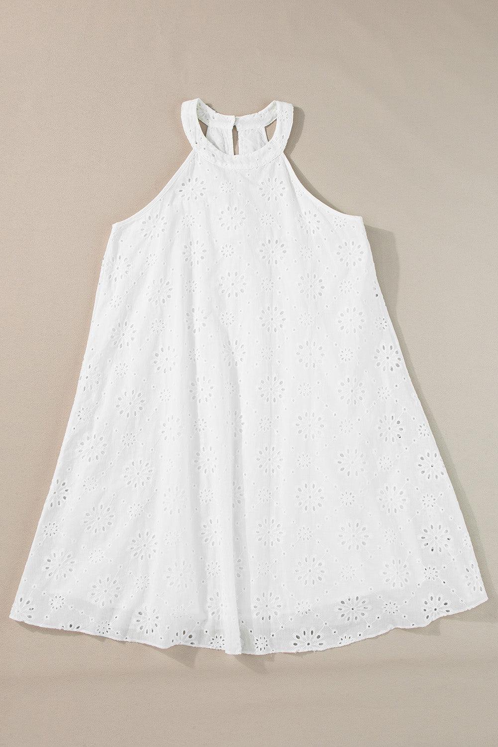 Robe Courte Pureté – Coupe Fluide & Broderie Blanche Romantique