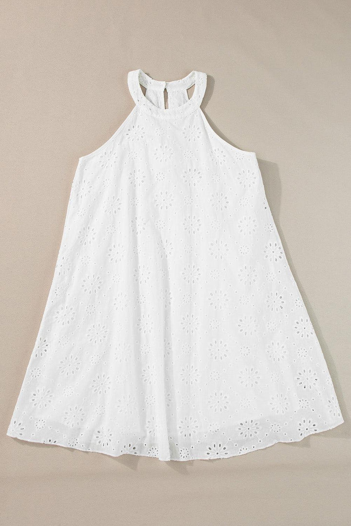 Robe Courte Pureté – Coupe Fluide & Broderie Blanche Romantique