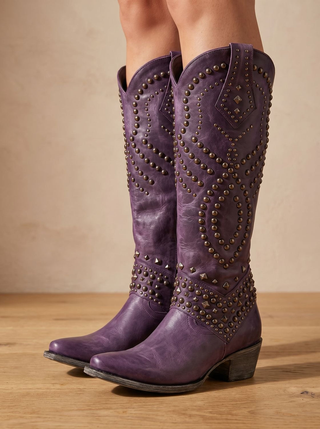 Bottes Hautes Ornées de Clous – Violet