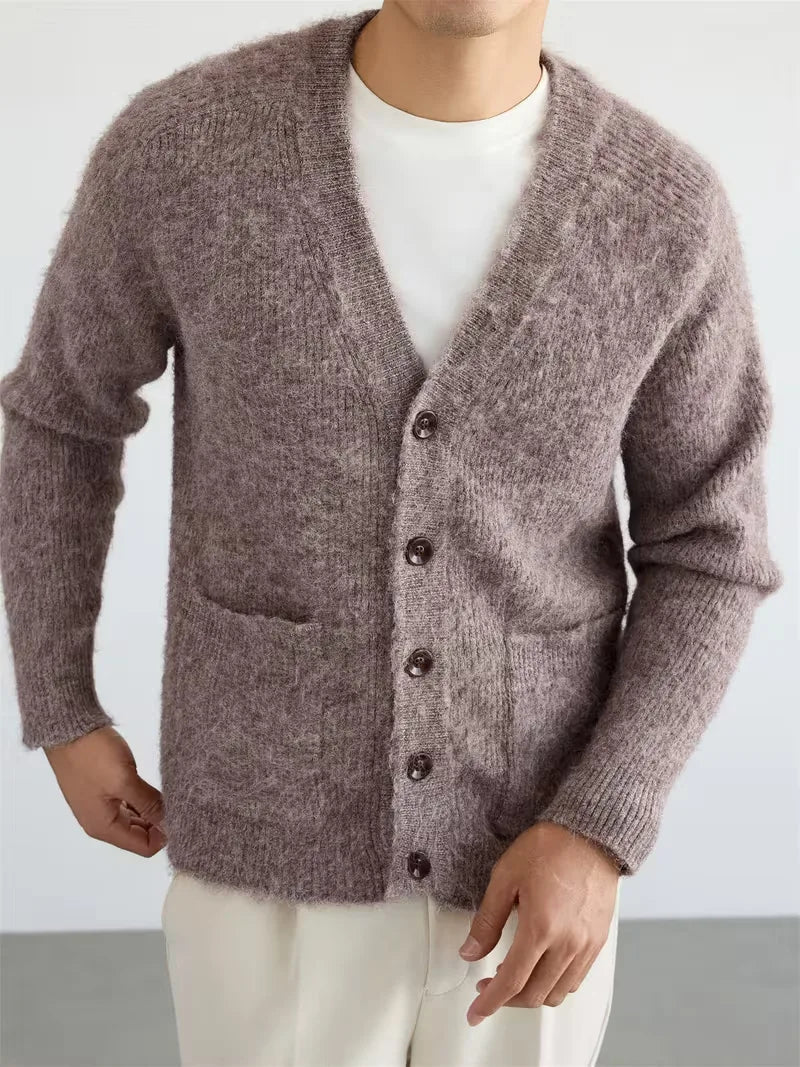 Cardigan Homme Col V Essentiel – Camel Foncé