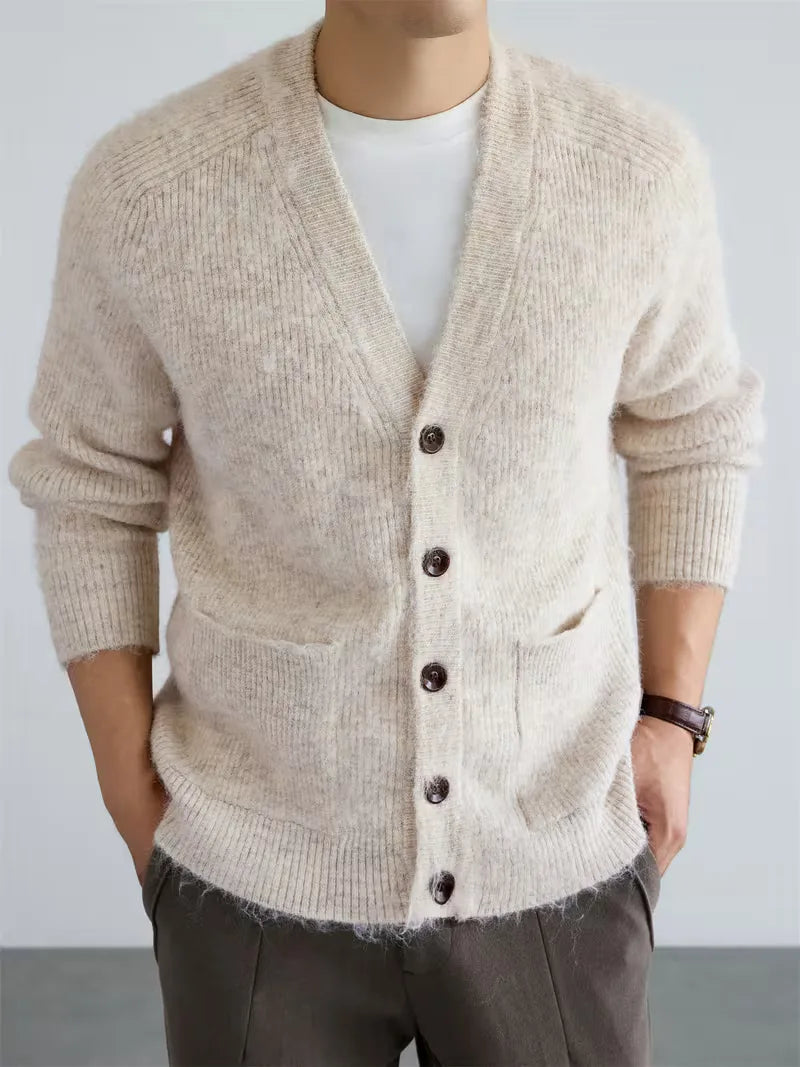 Cardigan Homme Col V Essentiel – Blanc Cassé