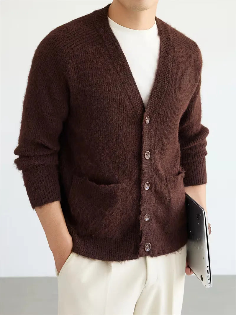 Cardigan Homme Col V Essentiel – Café