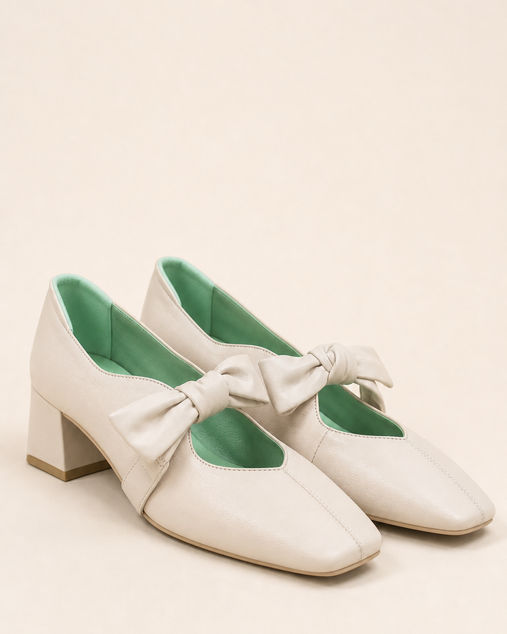 Chaussures à Talon Bloc et Nœud – Blanc Cassé