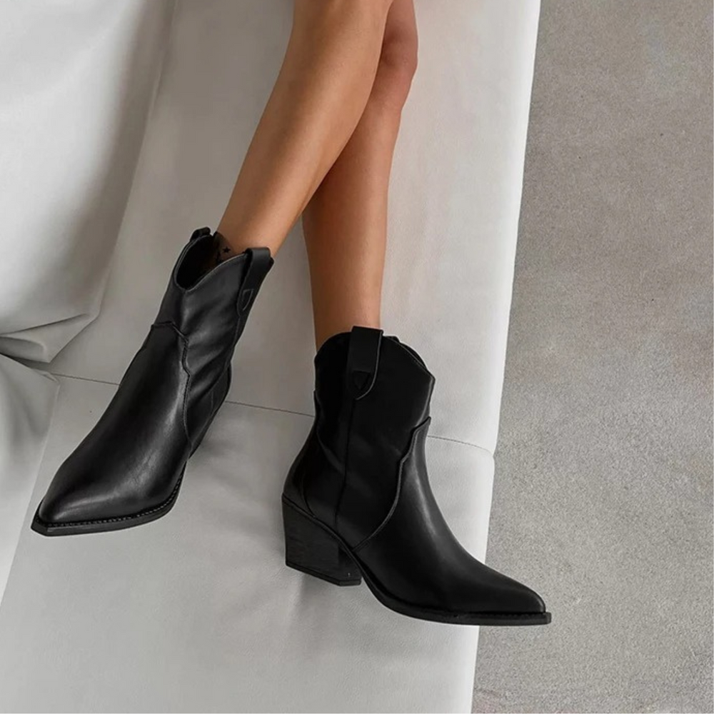 Eveline | Zwarte waterdichte leren dames cowboylaarzen in de kleur Wit voor dames in Outdoor stijl ideaal voor de herfst.