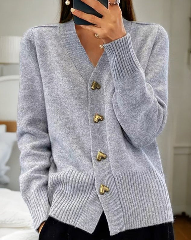 Cardigan élégant à boutons cœur – Gris