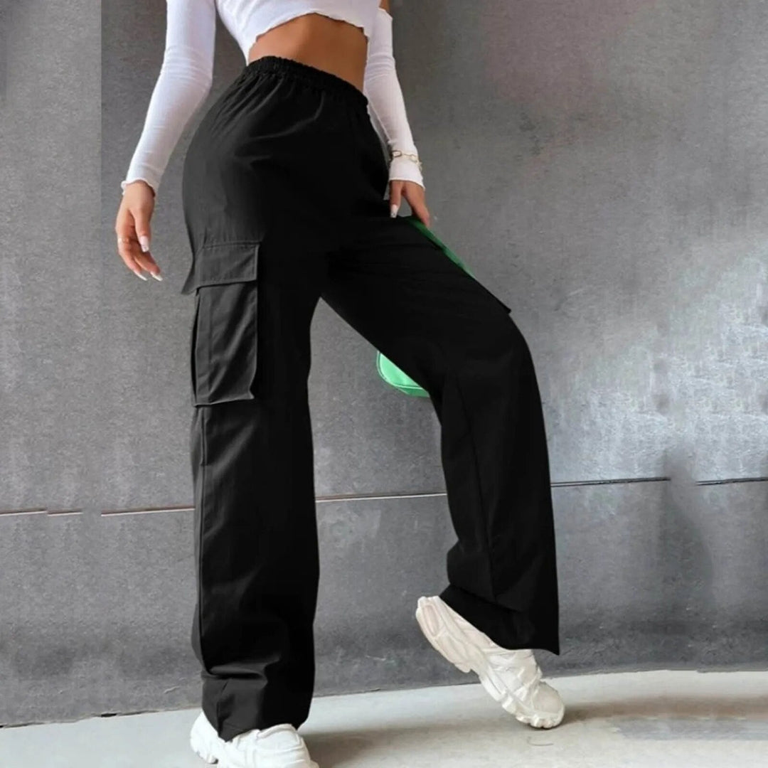 Janlie | Dames hoge taille cargo broek in de kleur Groen voor dames in Outdoor stijl geschikt voor alle seizoenen.
