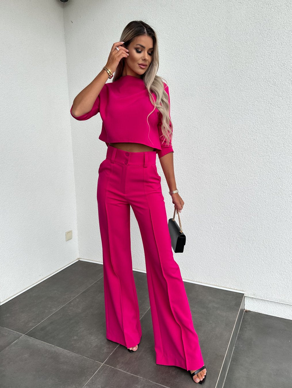Ensemble Pantalon Évasé et Haut Court | Moderne et Élégant | Look Sophistiqué
