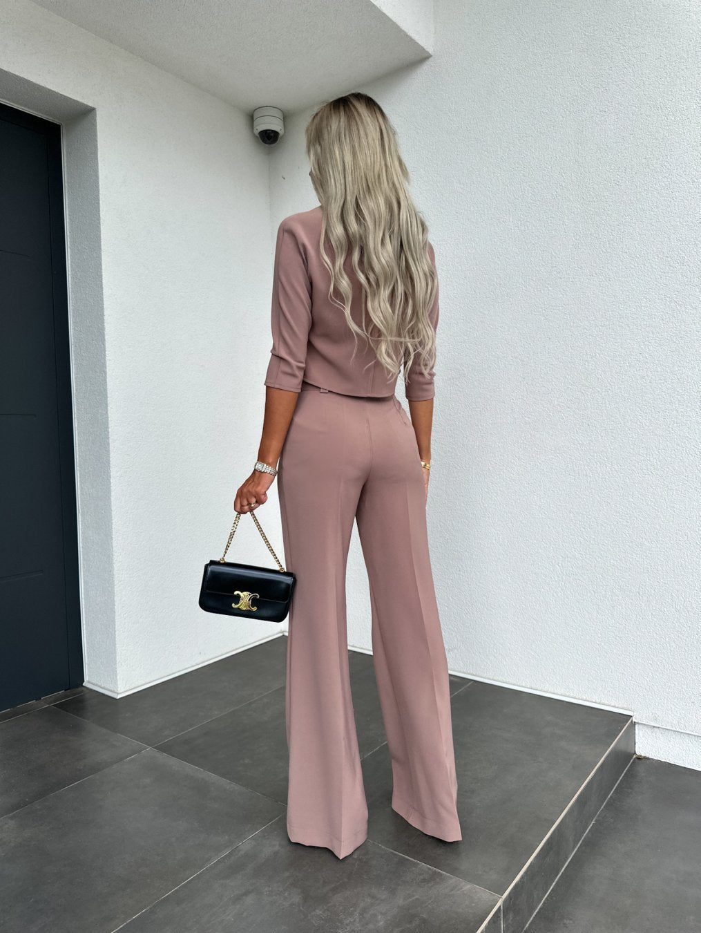 Ensemble Pantalon Évasé et Haut Court | Moderne et Élégant | Look Sophistiqué
