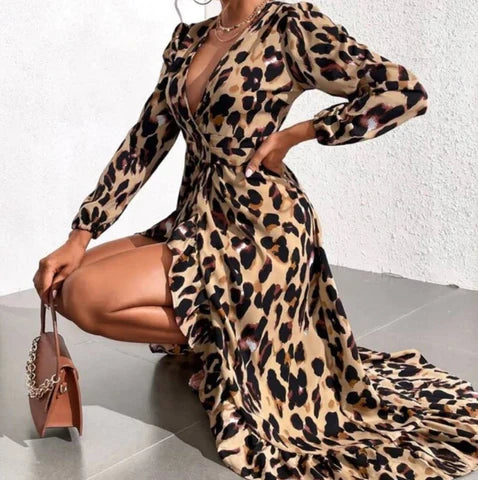Edma | Robe midi à imprimé léopard avec col en V pour femmes