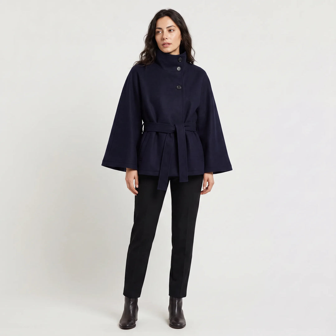 Manteau ceinturé à manches évasées