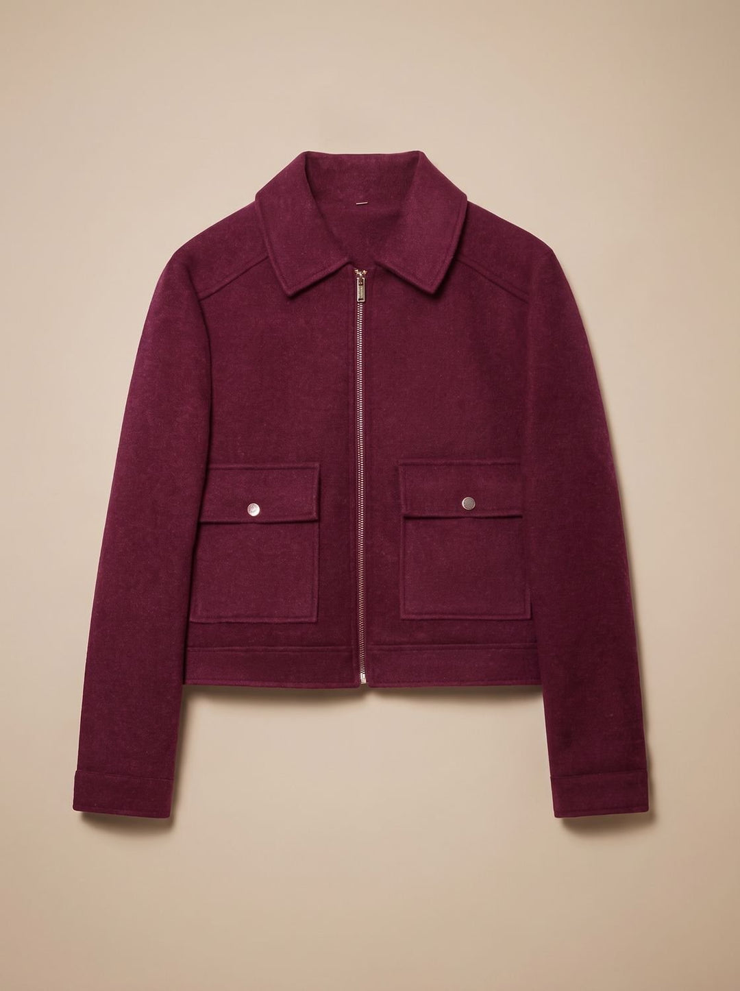 Manteau Court Chic à Col Montant – Bordeaux