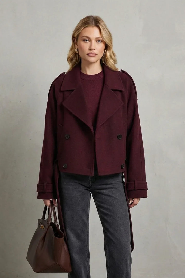 Manteau Court et Structuré