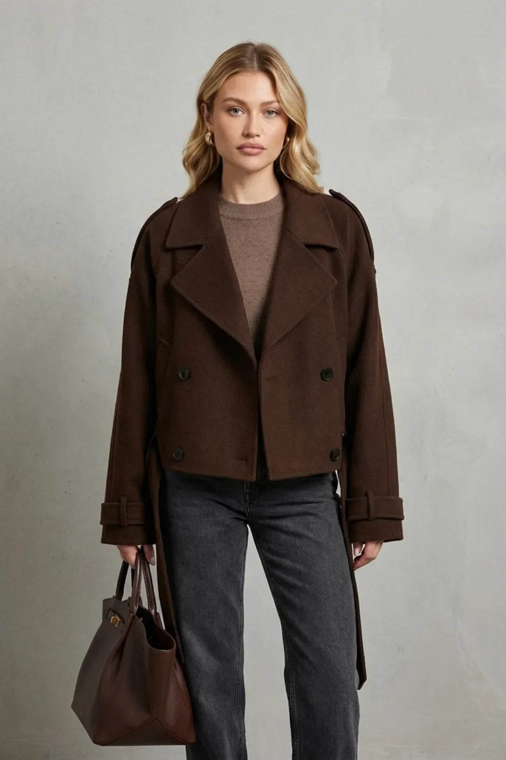 Manteau Court et Structuré