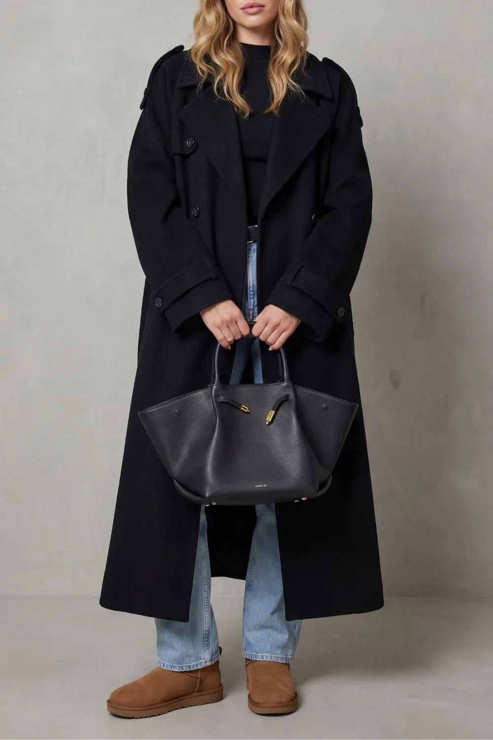 Manteau Long Croisé et Ceinturé