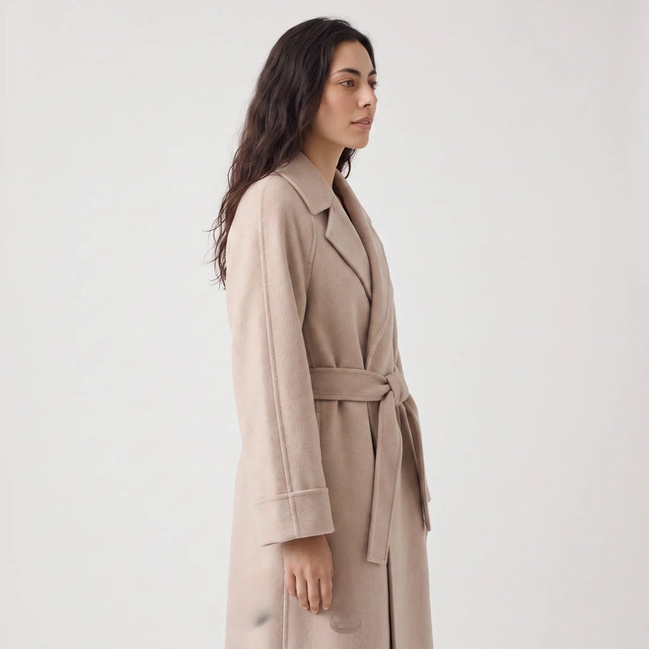 Manteau long élégant à nouer