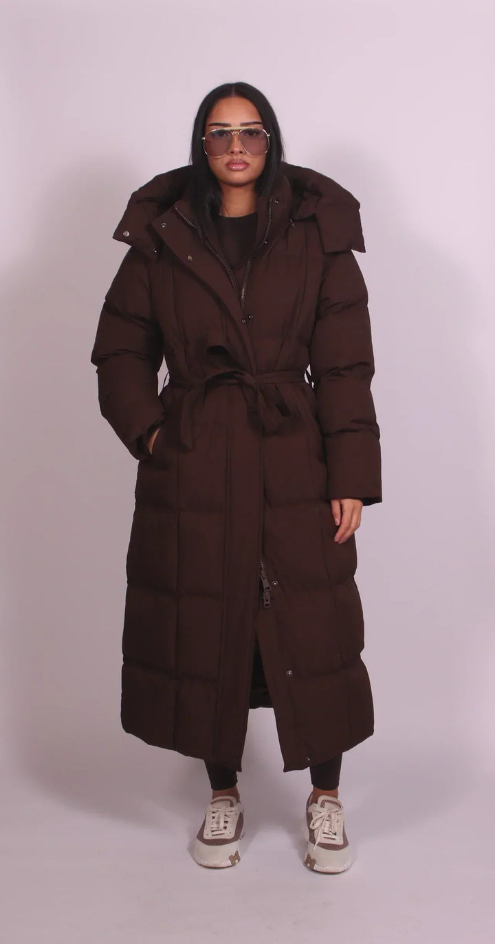 Manteau Long Enveloppant à Capuche – Marron