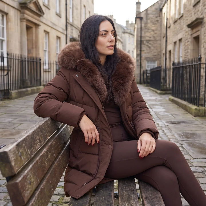 Manteau long marron à capuche