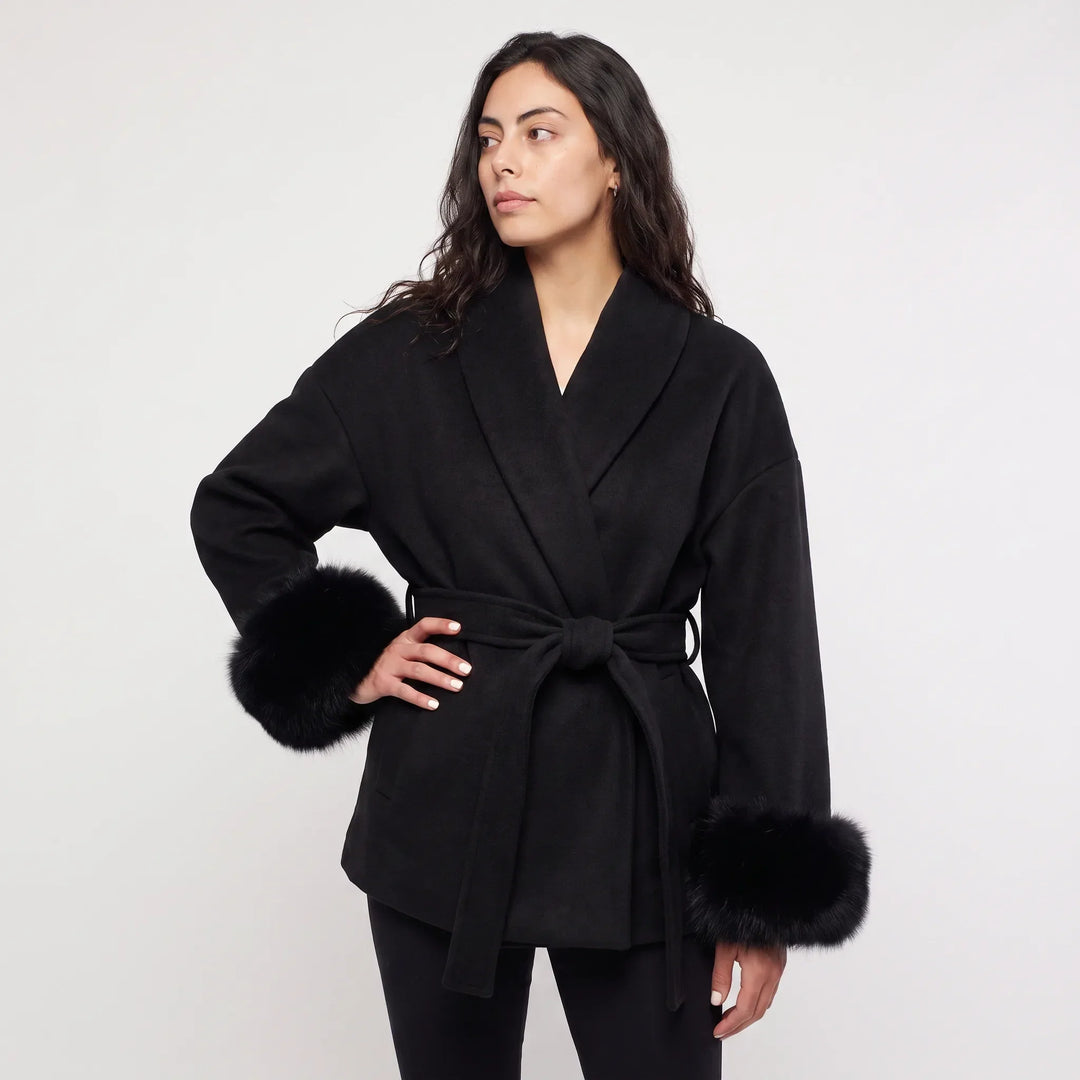 Manteau ceinturé à poignets élégants – Noir