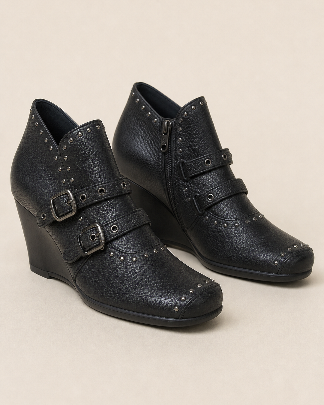 Bottines Compensées Cloutées – Noir