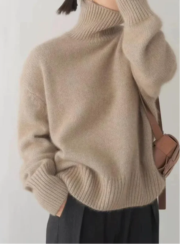Pull douillet à col enveloppant – Camel