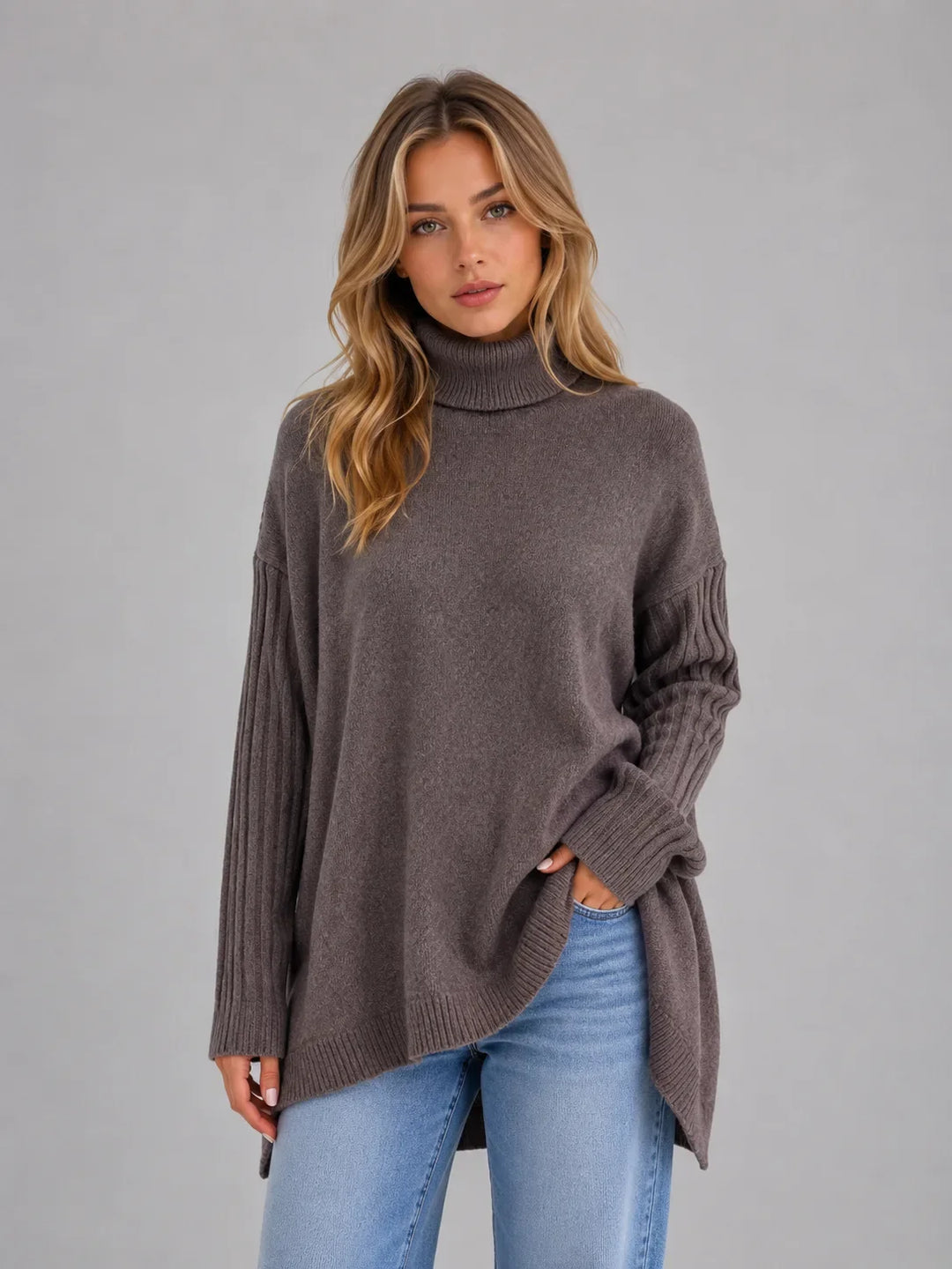 Pull Douillet à Coupe Asymétrique – Marron