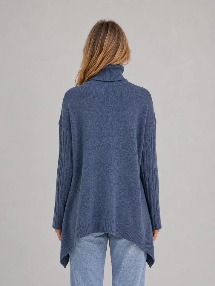 Pull Douillet à Coupe Asymétrique