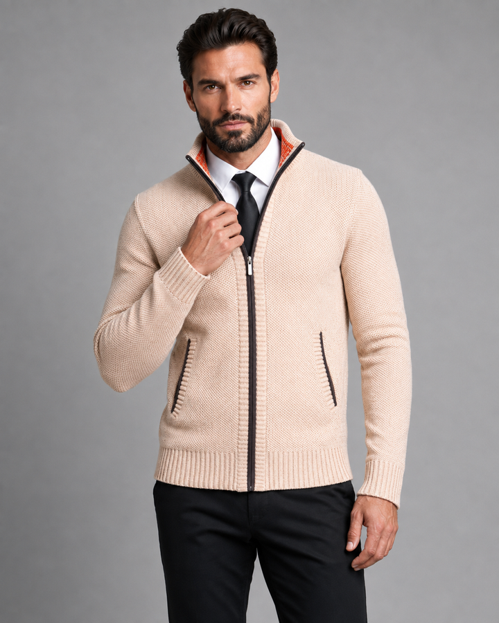 Pull Structuré Col Montant – Beige