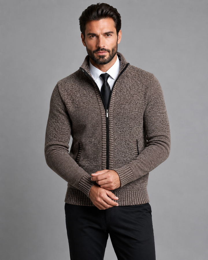 Pull Structuré Col Montant – Marron