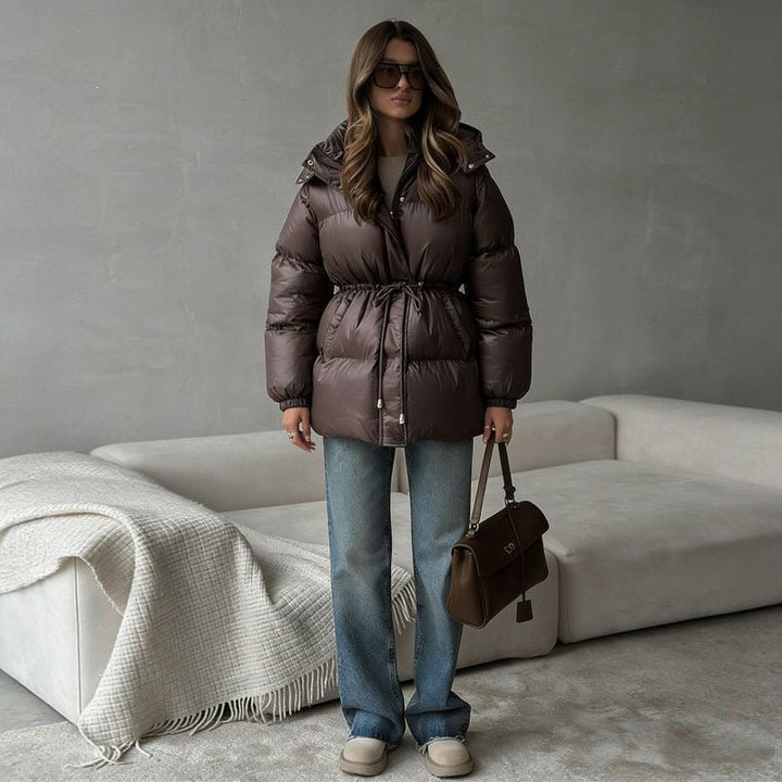 Robe Courte Cintrée à Capuche