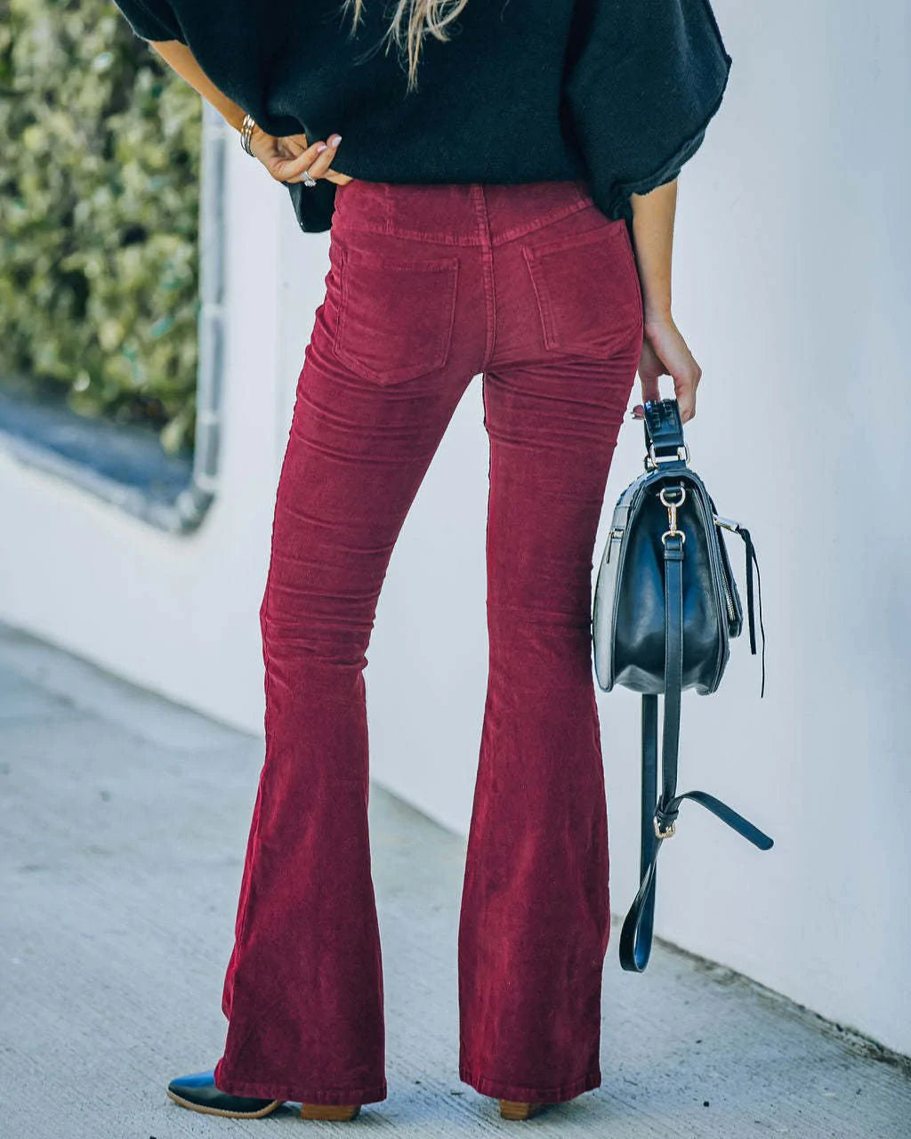 Evia | Pantalon Évasé en Velours avec Poches Arrière pour Femmes