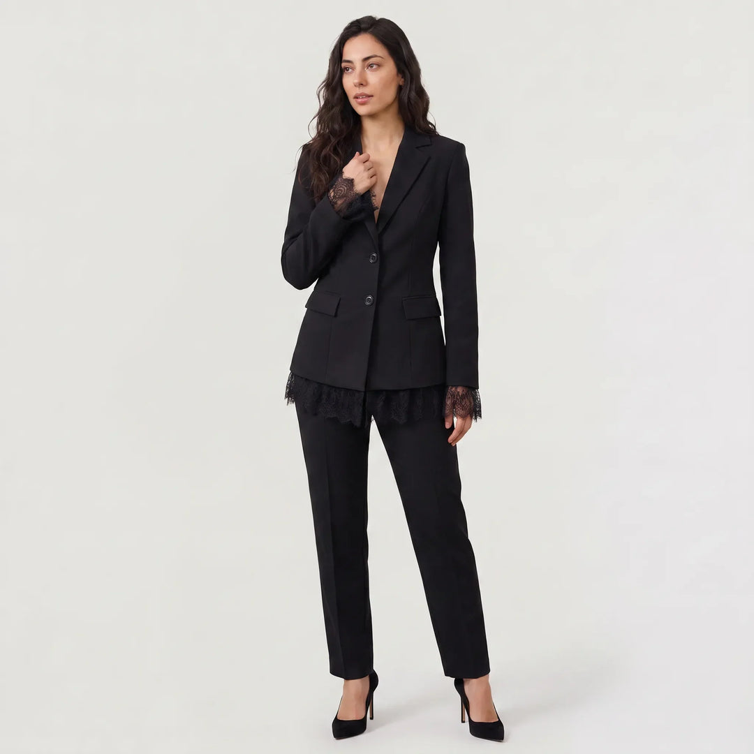 Veste cintrée à détails raffinés