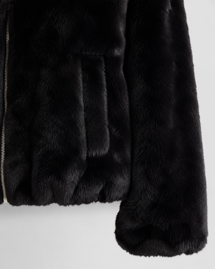 Veste Courte Enveloppante à Capuche